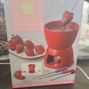 Wilton Red Fondue Set with Forks
